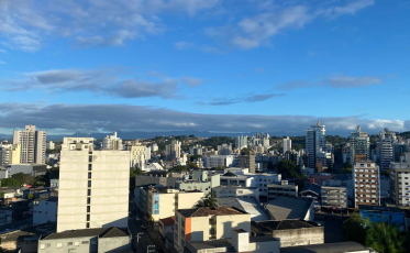 [Áudio] Sábado pode chegar aos 25°C na região