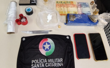 Criciúma: Jovem é preso por tráfico de drogas no bairro São Luiz