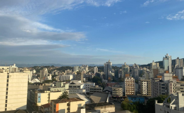 [Áudio] Frente fria traz chuva nesta quinta-feira