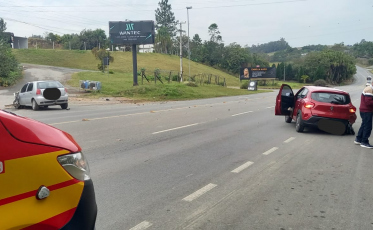 Colisão na SC-108 deixa idosa ferida em Urussanga