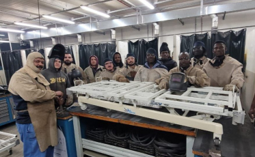 Alunos do Senai de Criciúma reformam camas hospitalares e levam solidariedade ao Hospital de Laguna