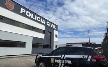 Professor é indiciado por racismo contra adolescente de 13 anos em escola de Laguna