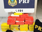[Vídeo] Furgão carregado com mais de 40 quilos de cocaína é interceptada pela PRF em Tubarão