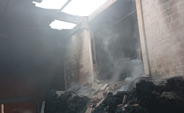 Incêndio atinge indústria em Passo de Torres