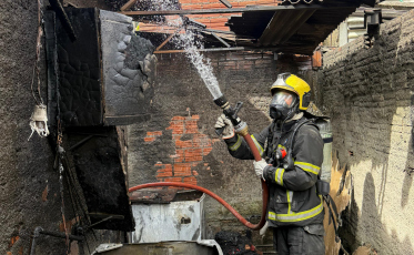 Máquina de lavar roupa causa incêndio em residência de Criciúma