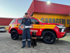 [Aúdio] Bono, o famoso cão de resgate, agora tem viatura adaptada para salvar ainda mais vidas