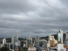 [Áudio] Temperaturas amenas e céu nublado nesta quinta-feira em Criciúma