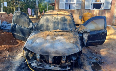 Suspeito de incendiar carro de mulher é preso em Jacinto Machado