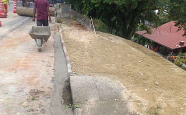 Trecho que sofreu deslizamento é reparado em Criciúma