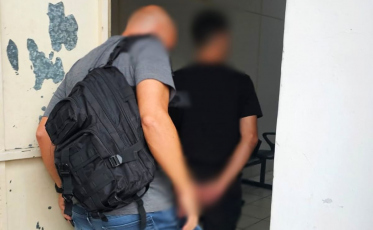 Por roubo armado em residência, jovem é preso em Criciúma