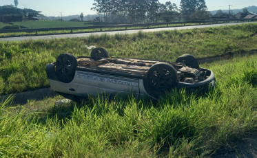 Capotamento na Via Rápida deixa quatro feridos