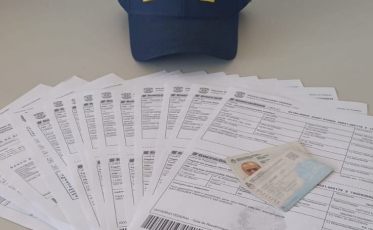 ((Vídeo)) PRF faz abordagem em veículos de estrangeiros e flagra motoristas com até 14 multas