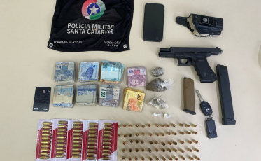 Jovem é preso após perseguição no Centro de Criciúma