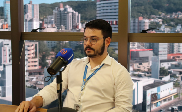 [Áudio] Modernização no atendimento da Celesc: totens chegam à região