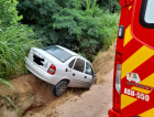 Saída de pista deixa mulher e criança feridas em Urussanga