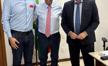 Em Florianópolis, Eduardo Guollo articula recurso para Maggiofest 2025