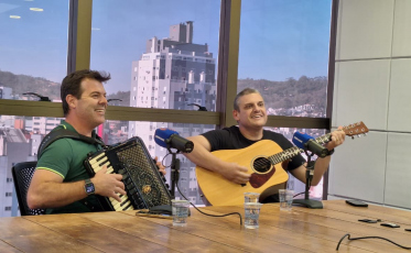 Nomes & Marcas Wagner Fermino Scarsi e Emanuel Dumineli, dupla Neguinho e Emanoel