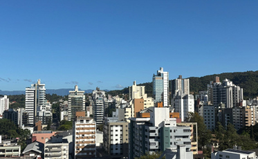 [Áudio]  Sol e temperaturas amenas em Criciúma e região