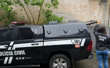 Suspeito de tentar matar ex-esposa e criança é preso preventivamente em Orleans