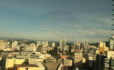 [Áudio] Sol e calor presentes no sul catarinense nesta quarta-feira 