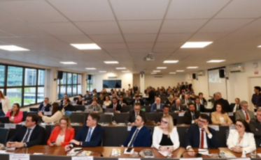 Violência contra advogada em Içara leva OAB/SC a aprovar desagravo público