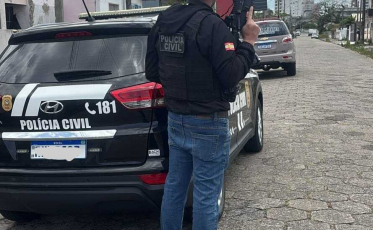 Homem é preso por tráfico de drogas com esquema de “tele-entrega” em Laguna