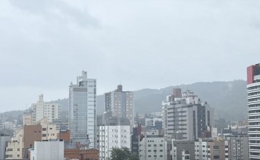 [Áudio] Previsão indica temporais e ventos fortes em Criciúma nesta terça