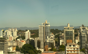[Áudio] Predominância de sol e temperaturas elevadas no Sul de SC