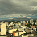 [Áudio] Sol entre nuvens e risco de temporais marcam o dia em Criciúma