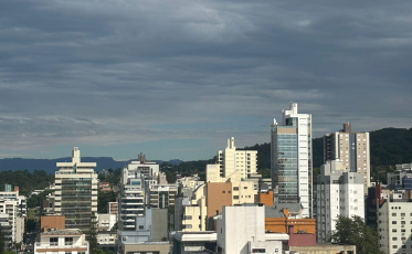[Áudio] Sol com nuvens em Criciúma e região