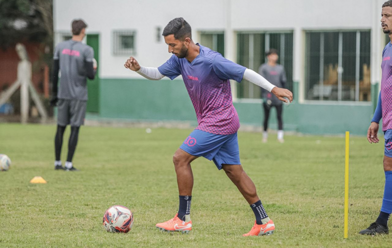 Caravaggio finaliza preparação para estreia na Série B do Catarinense