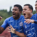 Show do Azulão: Caravaggio marca oito gols e vira líder da Série B Catarinense