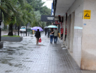 Sexta começa com chuva, mas previsão indica melhora do tempo a partir do fim de semana