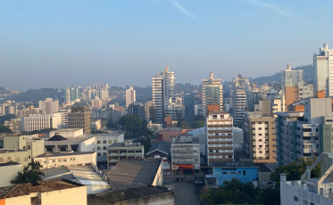 Calor aumenta nos próximos dias, mas chuva chega com força ao Sul de SC no fim de semana