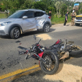 Motociclista fica gravemente ferida após colisão na SC-370, em Braço do Norte