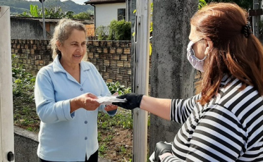 Prefeitura de Siderópolis distribui máscaras para moradores