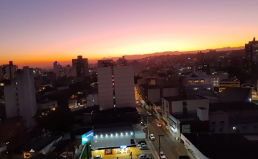 Fim de semana com manhãs frias e tardes ensolaradas