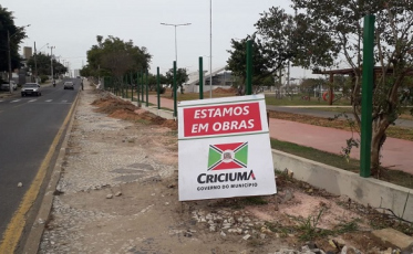 A troca da cerca do Parque Altair Guidi