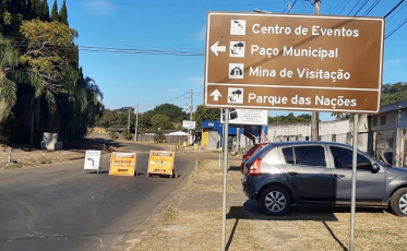 Com obras, atenção ao trânsito na Santos Dumont (VÍDEOS)