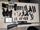 Polícia apreende armas e munições no Rio Maina