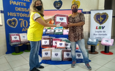 LBV entrega 200 cobertores para famílias criciumenses 