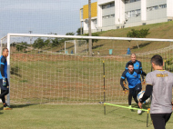 Goleiros participaram dos trabalhos na manhã desta sexta-feira (Foto: Celso da Luz / Criciúma EC)