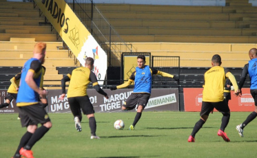 No primeiro coletivo pós-pandemia, 4 a 0 para os titulares