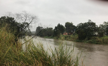 Defesa Civil monitora nível dos rios em Criciúma (VÍDEO)