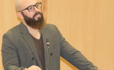 Falsas notícias são problemas na educação brasileira, aponta filósofo 