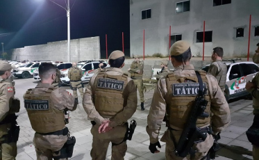 PM encerra festa clandestina em Jaguaruna