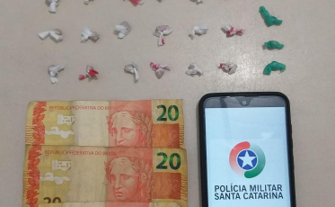 Dois homens são presos por tráfico de drogas