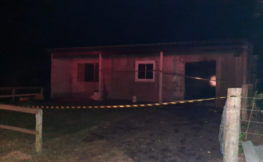 Incêndio atinge casa em Passo de Torres 