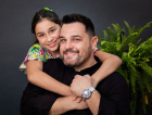 Chef Saimon Novack faz live com a filha de 10 anos para o Dia dos Pais