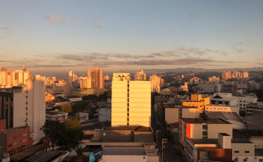 Fim de semana será de sol e tardes não tão quentes 